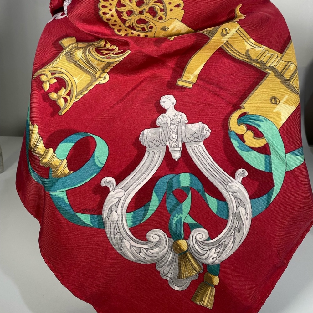 Authentic HERMES Carre 90 Scarf "FERRONNERIE" Silk Red F3516 - Picture 2 of 16